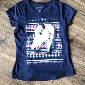 SHORT T-SHIRT NEVER WORN!